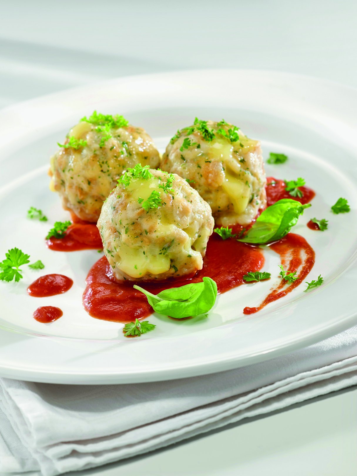 Käse-Kräuterknödel