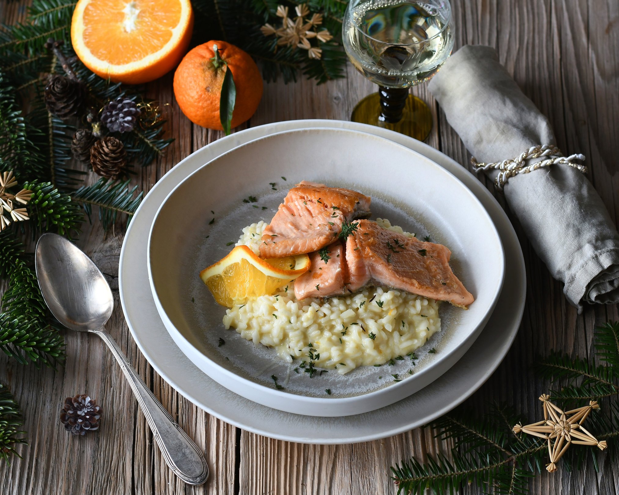 Lachsforelle auf Thymian-Orangen-Risotto mit Frischkäse