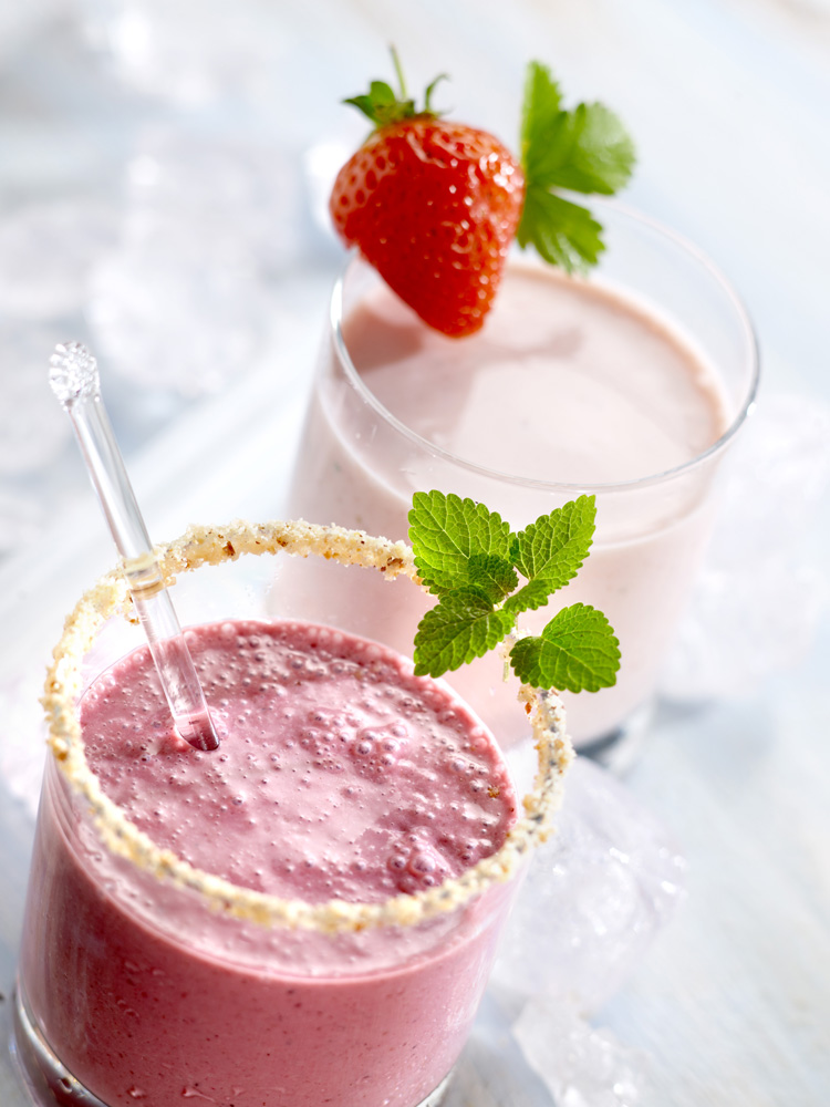 Joghurt-Haselnuss-Brombeer-Smoothie
