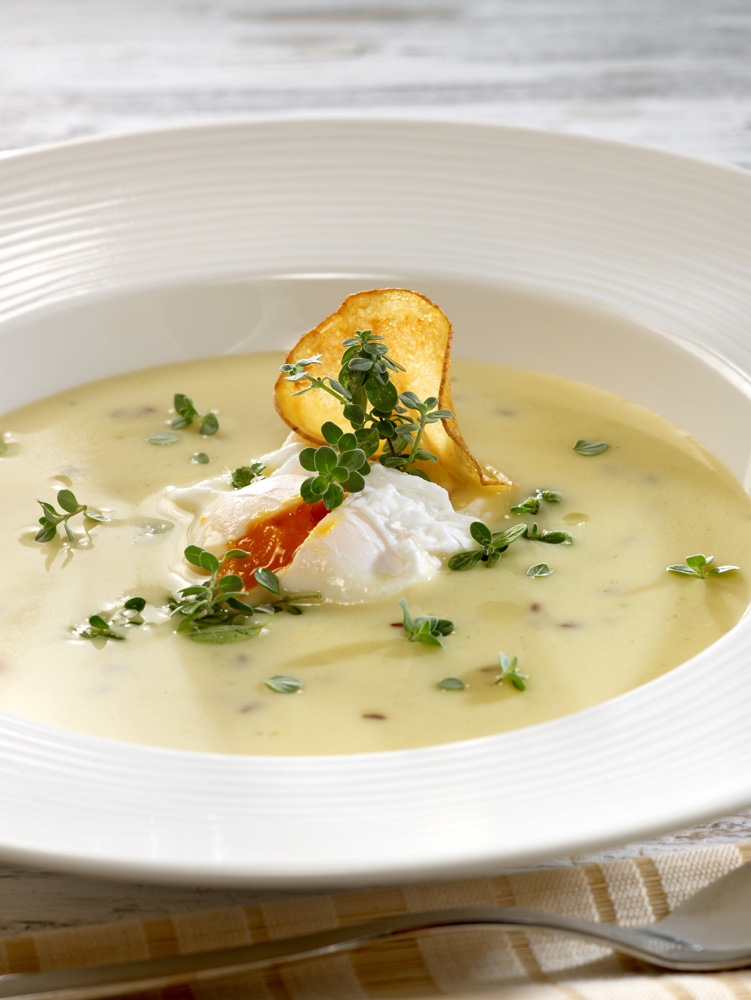 Feine Joghurt-Erdäpfel-Suppe