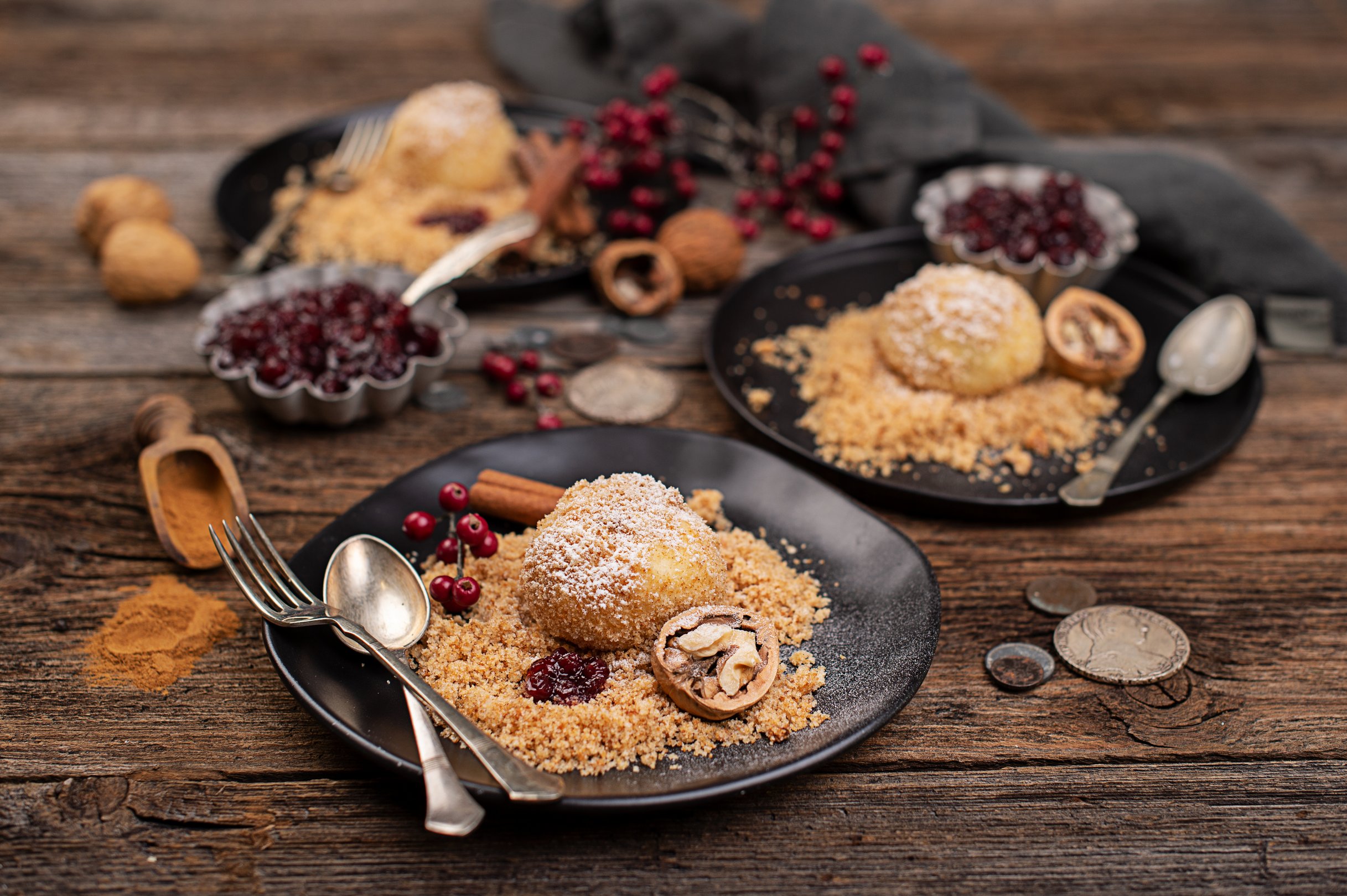 Topfen Preiselbeer Knödel