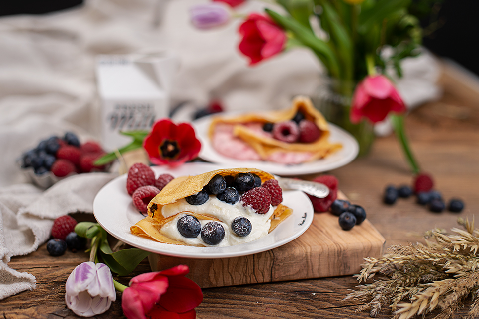 Palatschinken mit Topfen-Beeren-Fülle