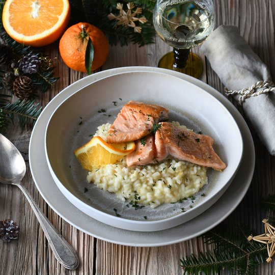 Lachsforelle auf Thymian-Orangen-Risotto mit Frischkäse