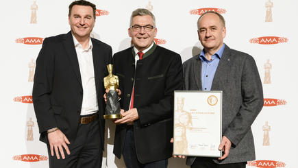 Der Käsekaiser 2020 in der Kategorie Frischkäse geht an ...